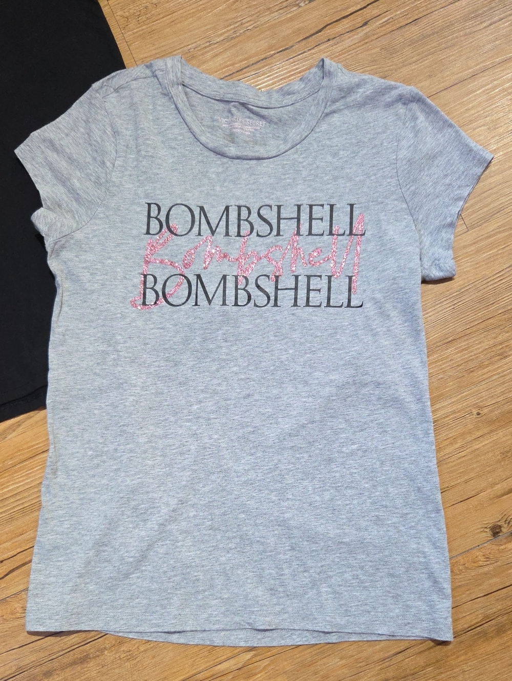 Victoria Secrets Tops - Picture 2 of 7